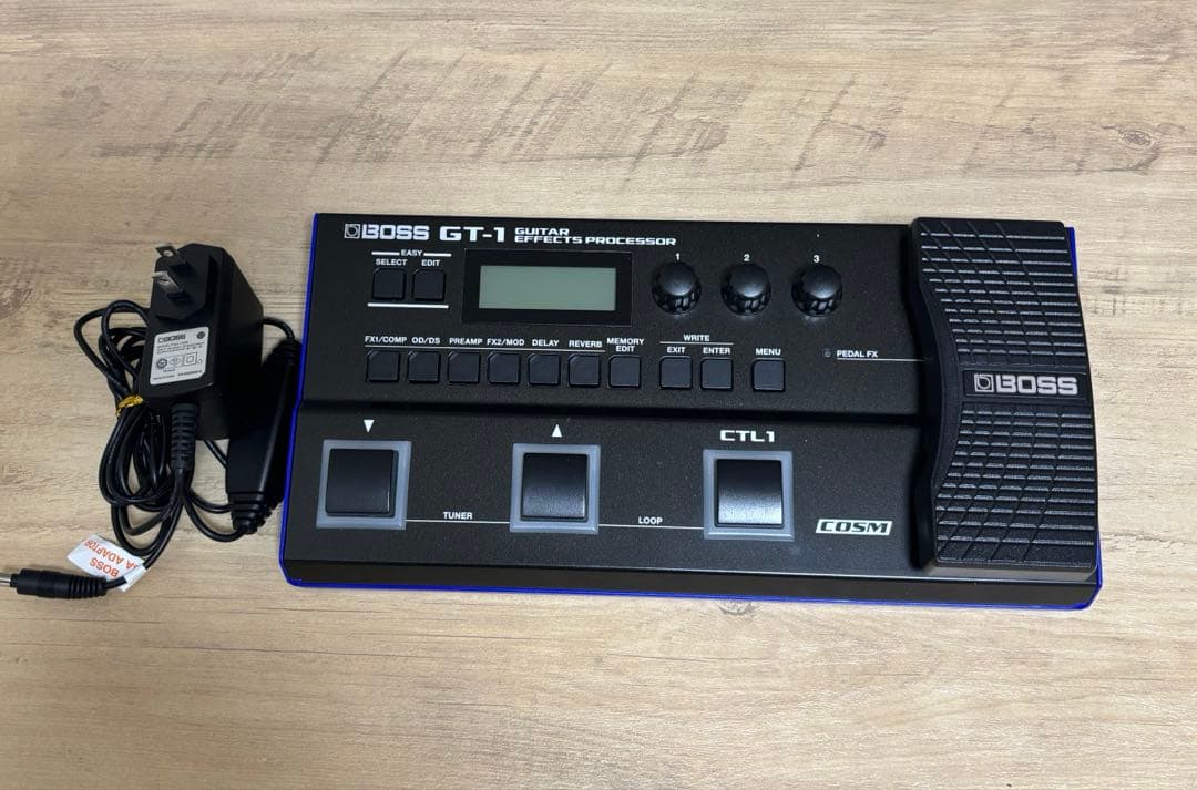 BOSS GT-1 （純正アダプタ、取扱説明書付）
