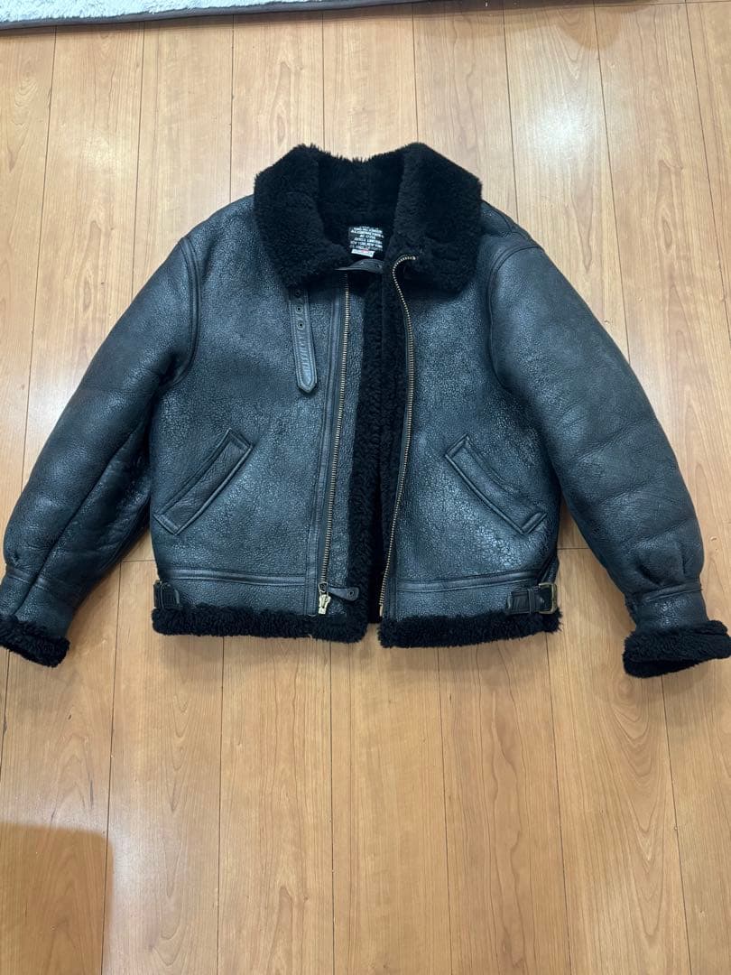 unlimited works 様AVIREX Ｂ３　ブラック美品　オマケ付き