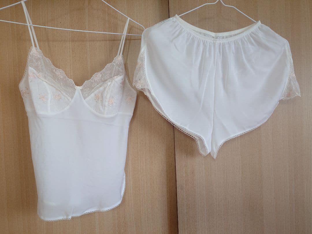 Christian Diorシフォン レース付きキャミソールセット