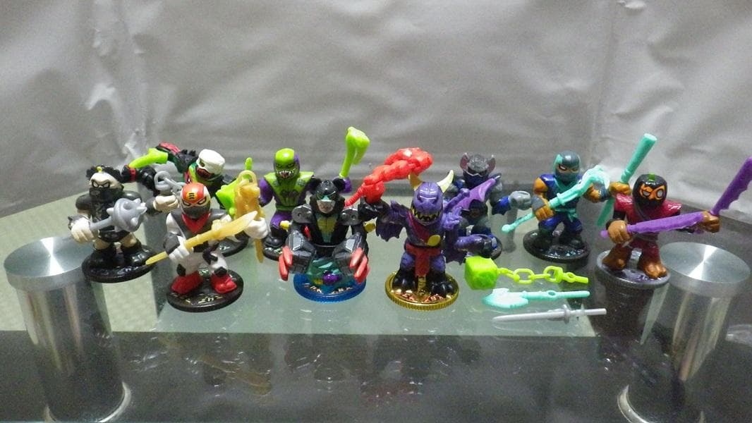 Akedo アケド中古品多数放出