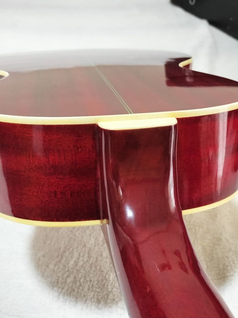 Fender CATALINA 花子 キャンディアップルレッドカラー ケース付