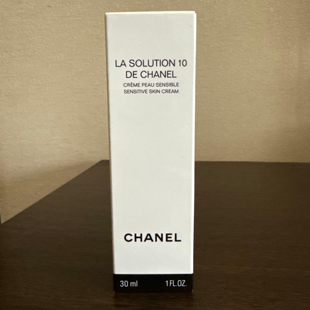 【新品・未使用】CHANEL ラ ソリューシオン10 ドゥ シャネル