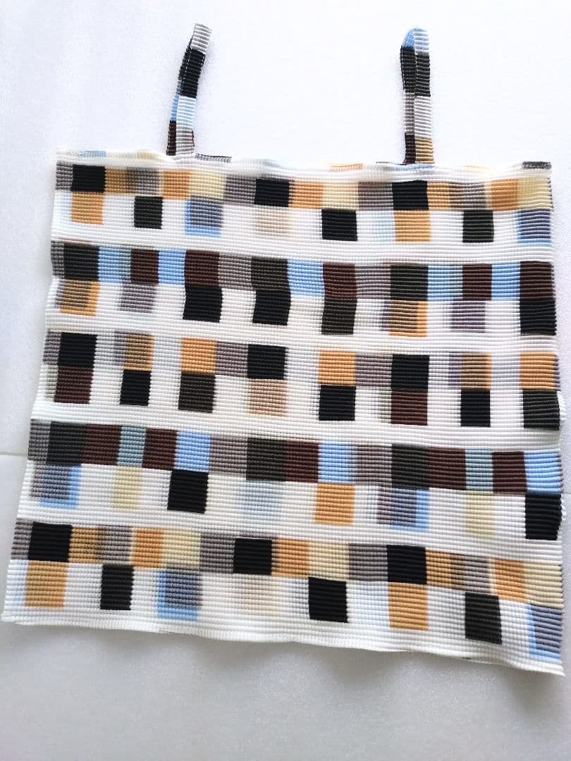 ISSEY MIYAKE PLEATS タンクトップ