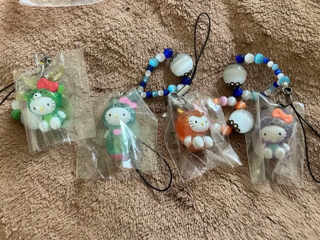 合馬公式アカウント1 様 ハローキティ ご当地根付け 海外含む - メルカリ