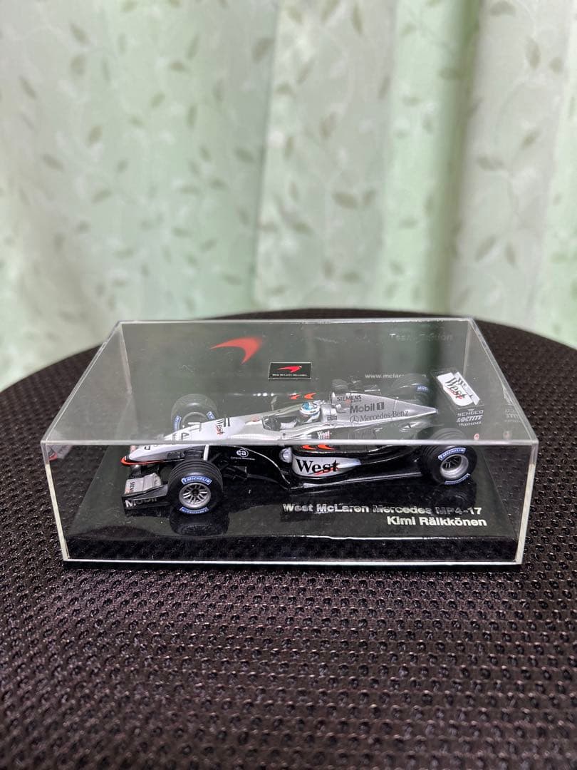 本日限定価格❗️ミニチャンプス マクラーレン MP4-17 キミ・ライコネン