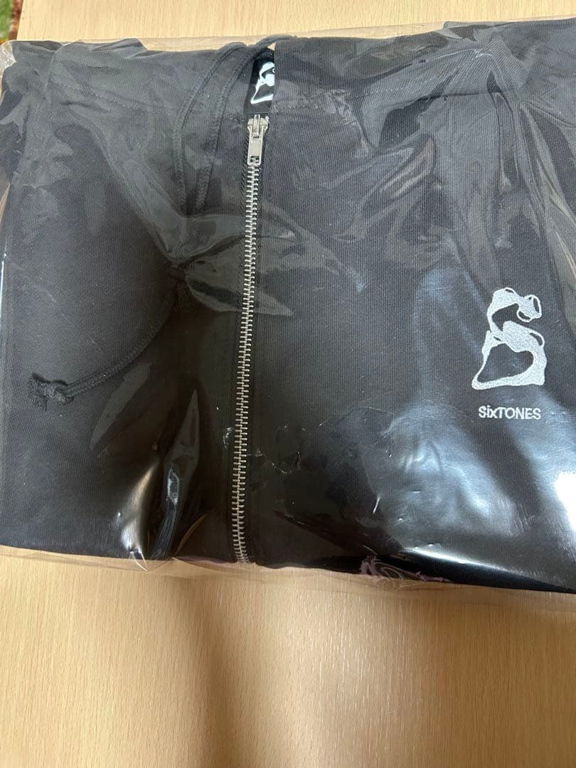 MILESixTONES パーカー