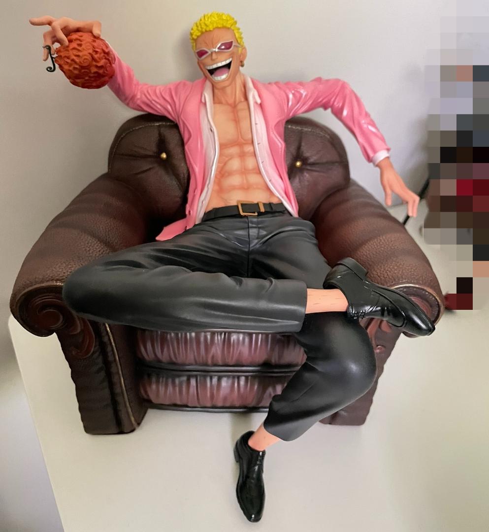 ワンピース ソファ スーツ ドフラミンゴ フィギュア ガレージキット