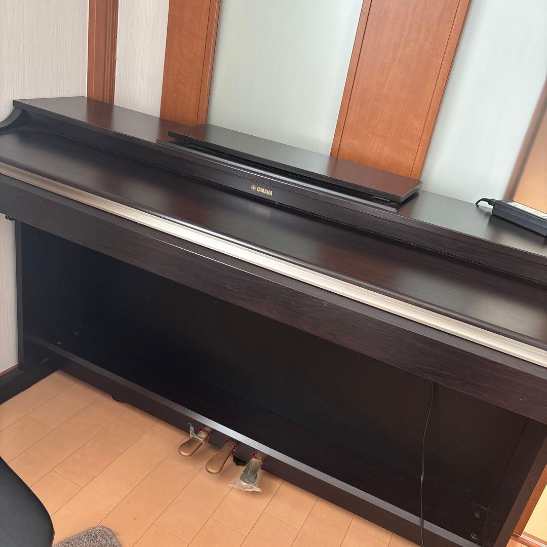 Yamaha Arius YDP-162 電子ピアノ Yamaha YDP-162 Arius 88-Key Digital Piano (Black Walnut) YDP162B