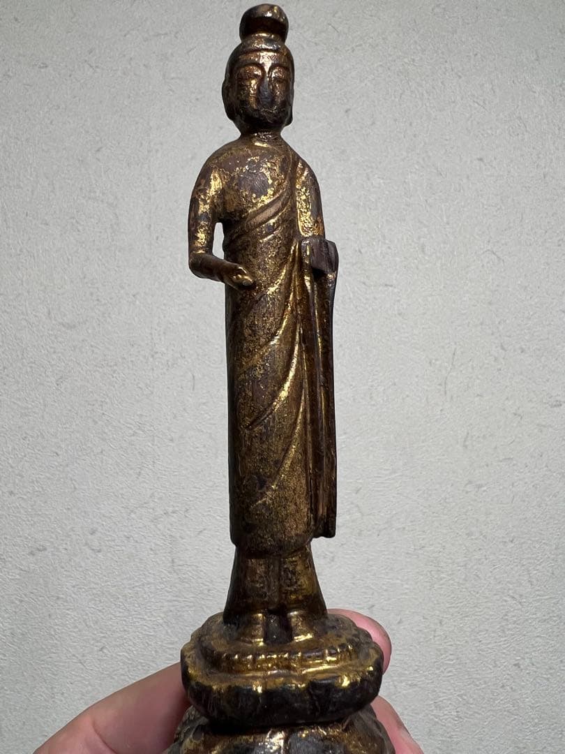 中国 逸品 釈迦如来立像 金箔 金彩 木彫 一木造 仏像 仏教美術 骨董 古美術 楽天市場】仏像 釈迦如来座像 古美金 18cm : がらんどう