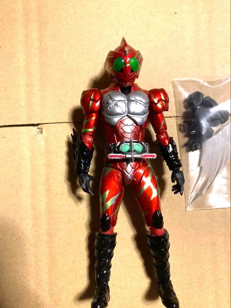 仮面ライダーアマゾンアルファ　フィギュアーツ