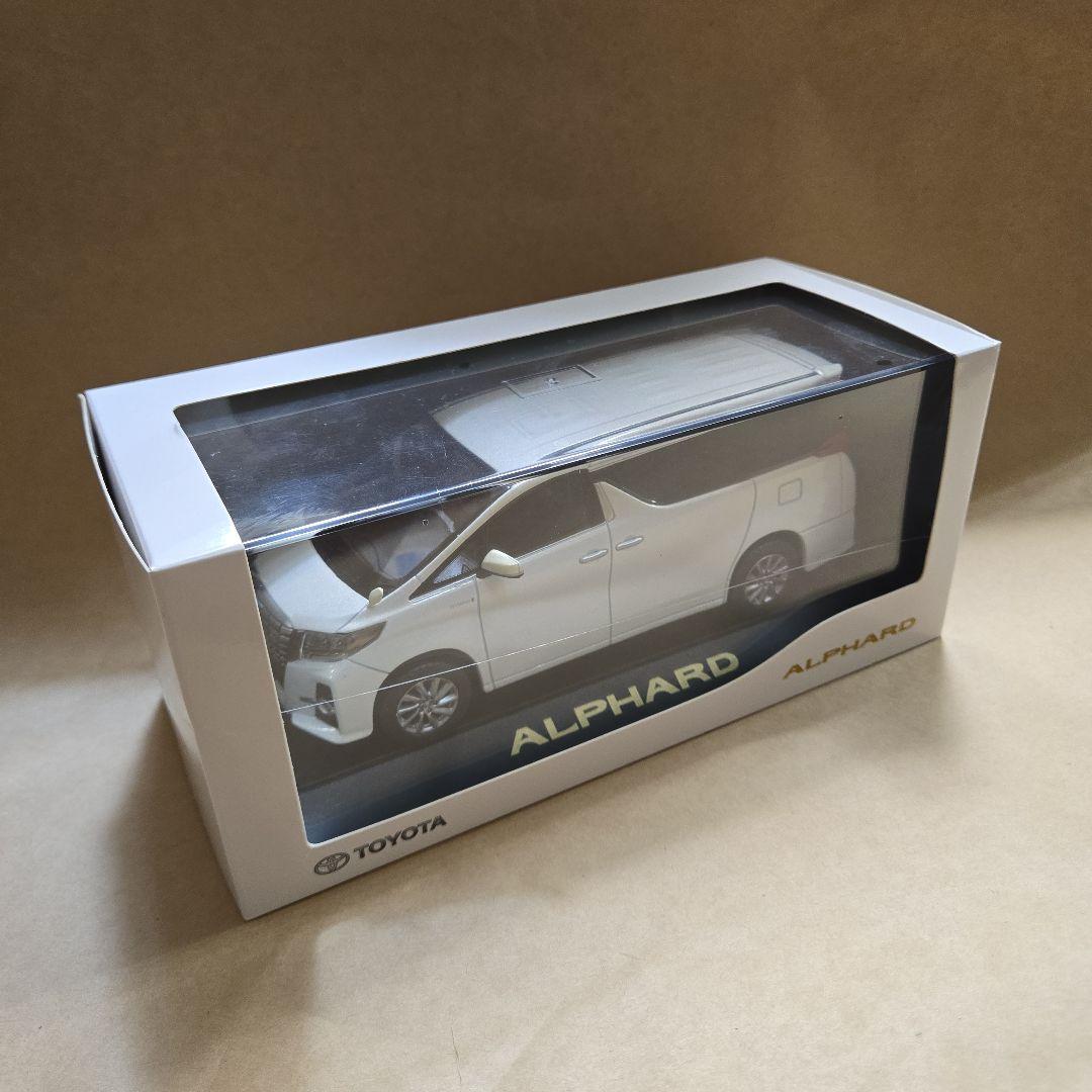 トヨタ アルファード ミニカー(カラーサンプル) 30系前期 - メルカリ