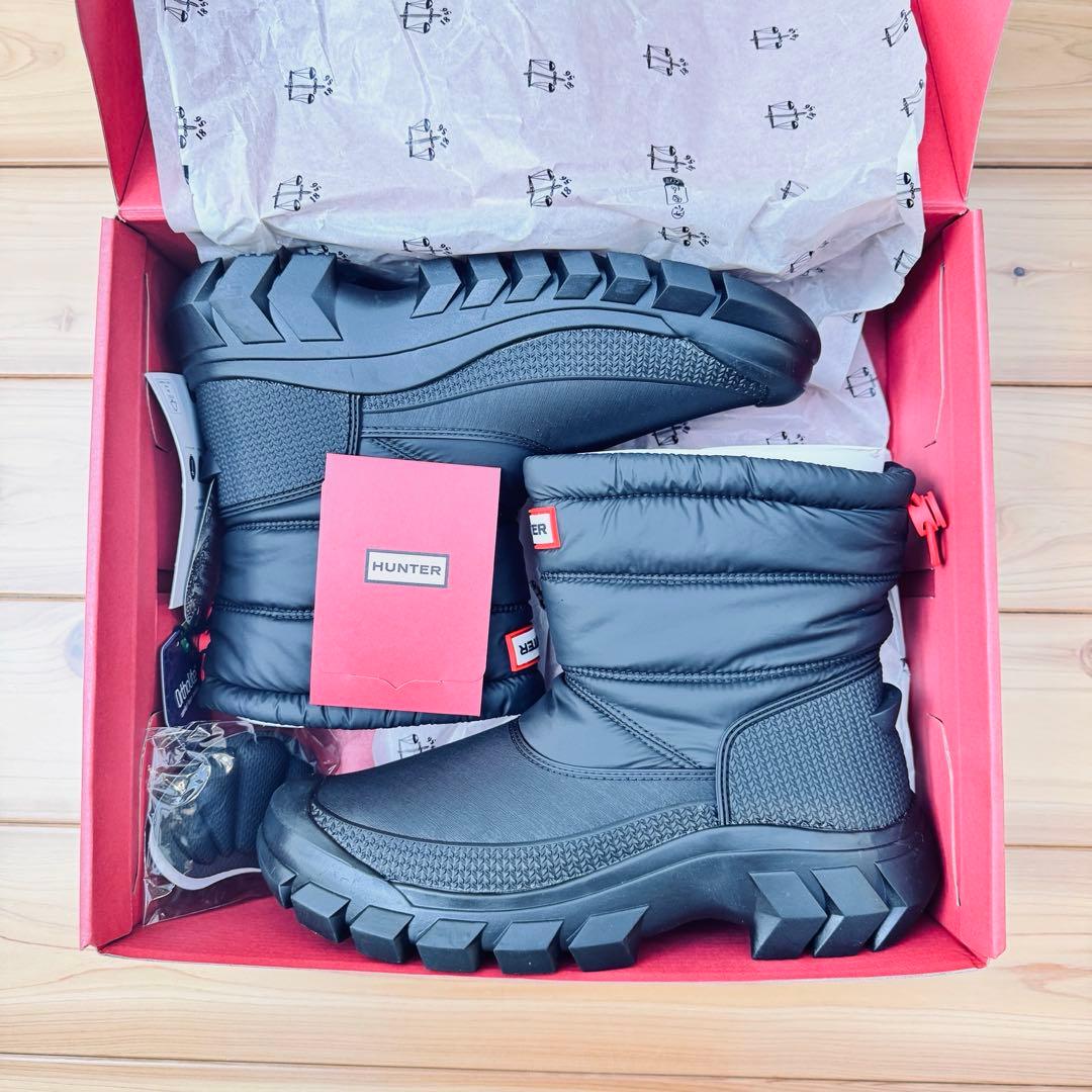大特価新品超人気 HUNTER スノーブーツ ショート (24cm) 防水防寒