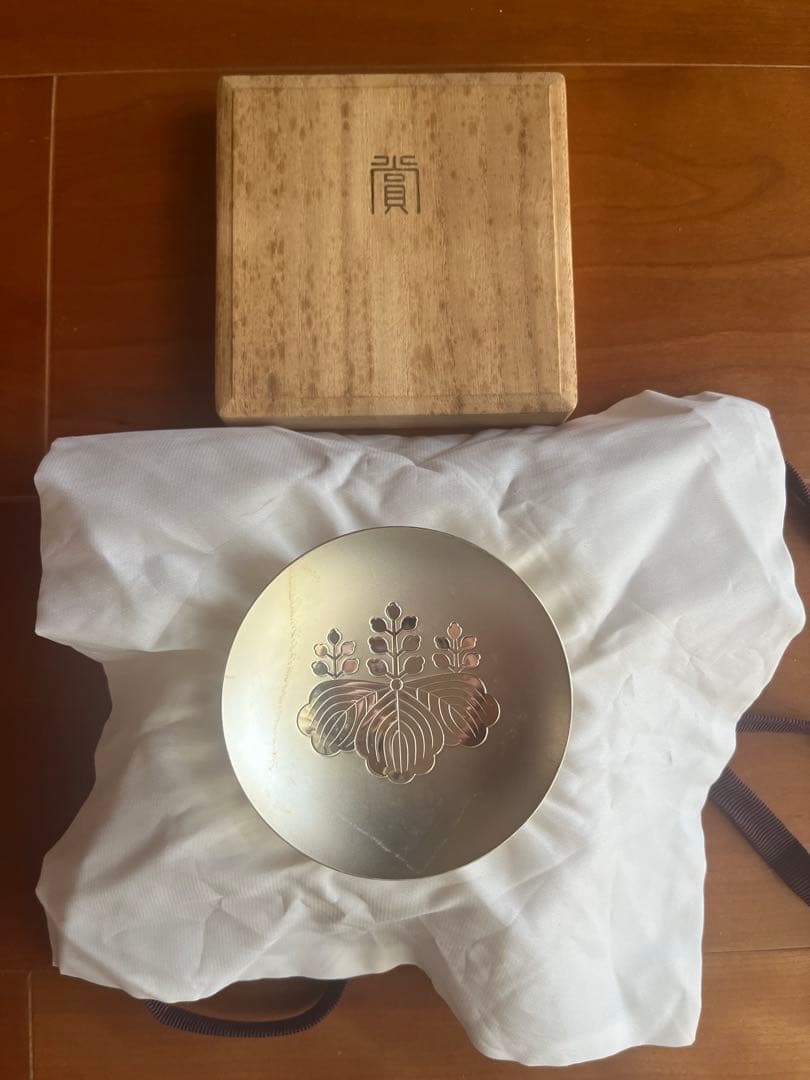 銀杯　純銀　造幣局製　桐箱入り　シルバー　66グラム