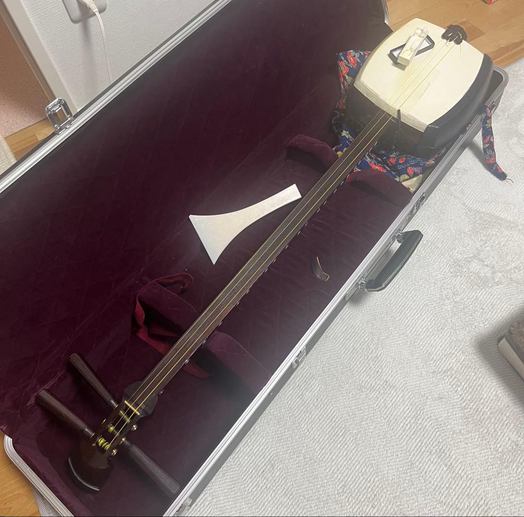 三味線本体 木製 3弦 ケース付き