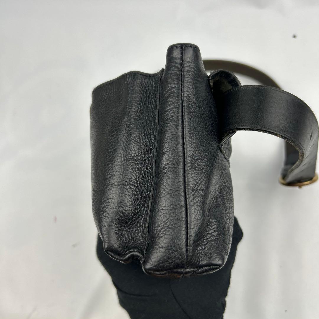 美品】イルビゾンテ ショルダーバッグ ボディバッグ レザー ロゴ型押し