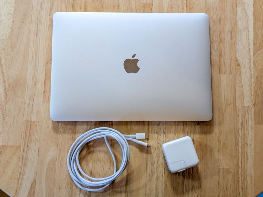 MacBook Air M1（2020）メモリ8GB ストレージ258GB