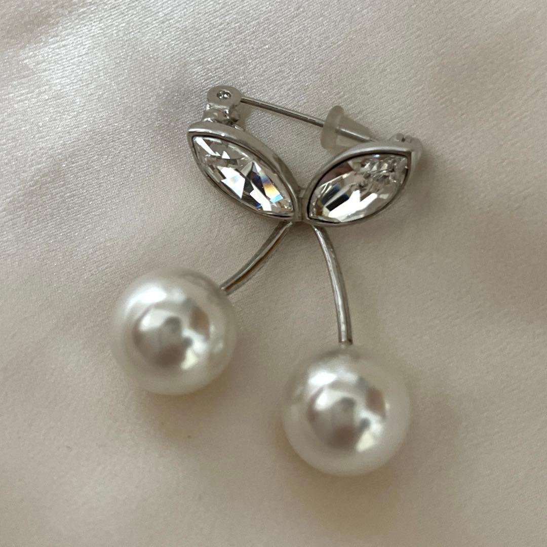 美品 Rene ルネ ブローチ　チェリー パール さくらんぼ