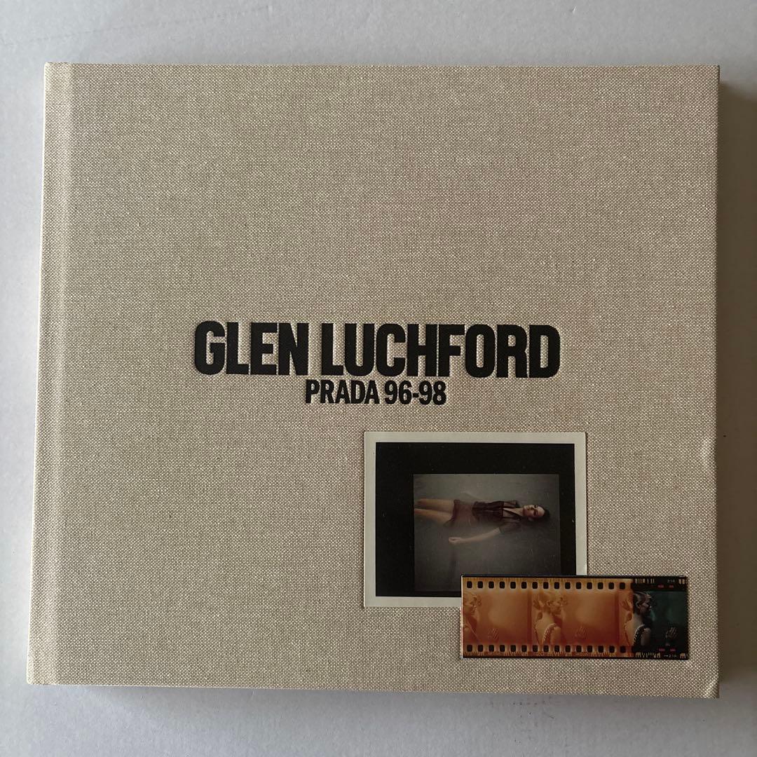 PRADA プラダ　ラフシモンズ　グレンルッチフォード　コムデギャルソン　写真集