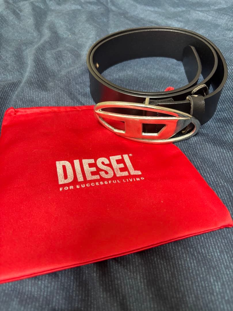 〖今月まで割引‼️〗DIESEL ポーチ付き90/36 本革 レザー