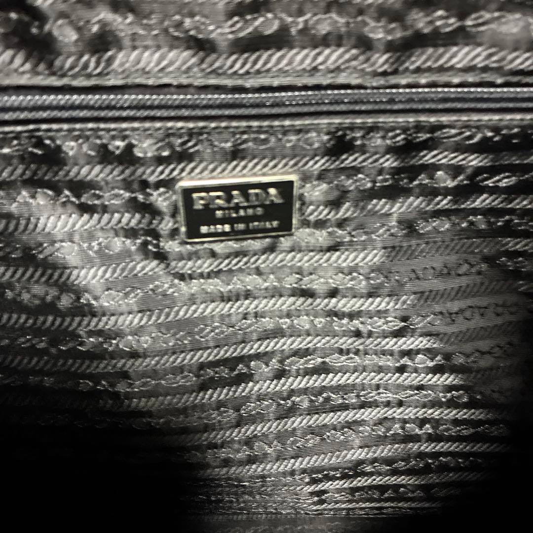 ✴︎正規品✴︎刻印あり✴︎プラダ リュック V130 NERO ブラック