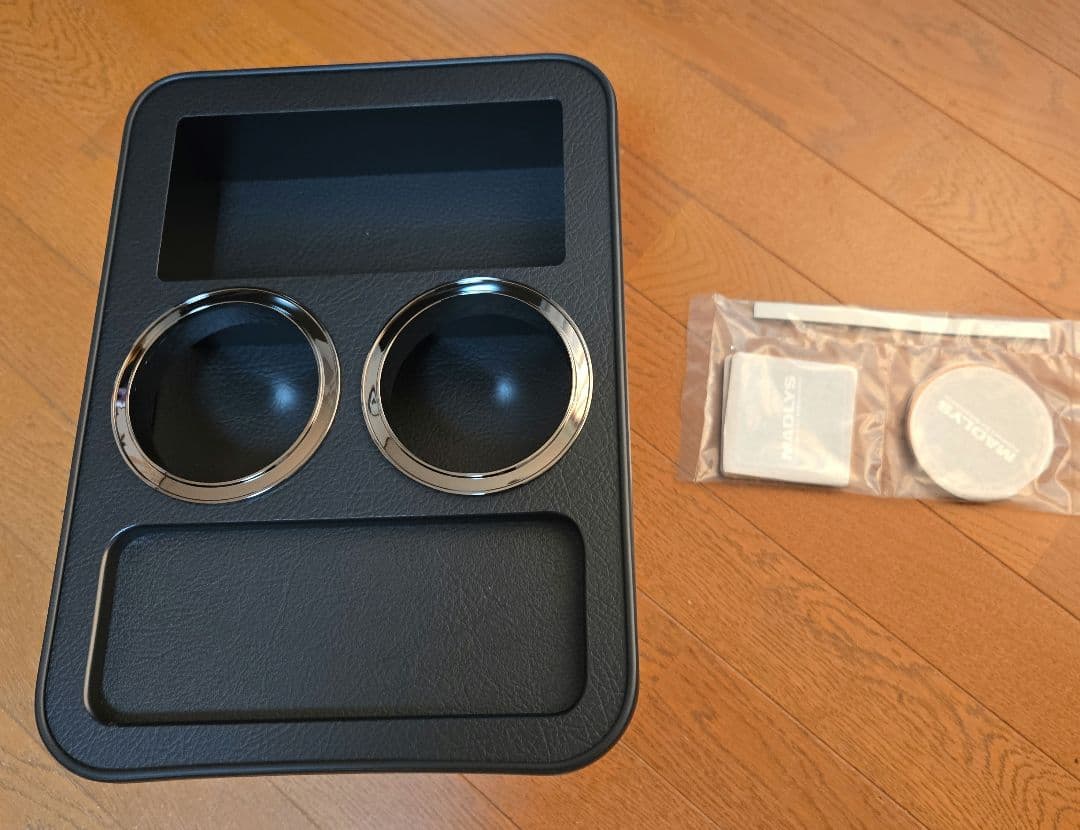 【新品】MADLYS デリカD5 後期 センターテーブル(マットブラック) 楽天市場】MADLYS 後期デリカD5 センターテーブル フロント用 マット