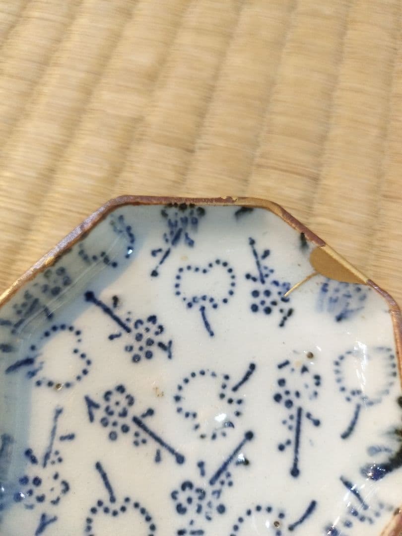 お値下げしました、古伊万里 型紙摺印判 八角豆皿 5枚組 金直し有