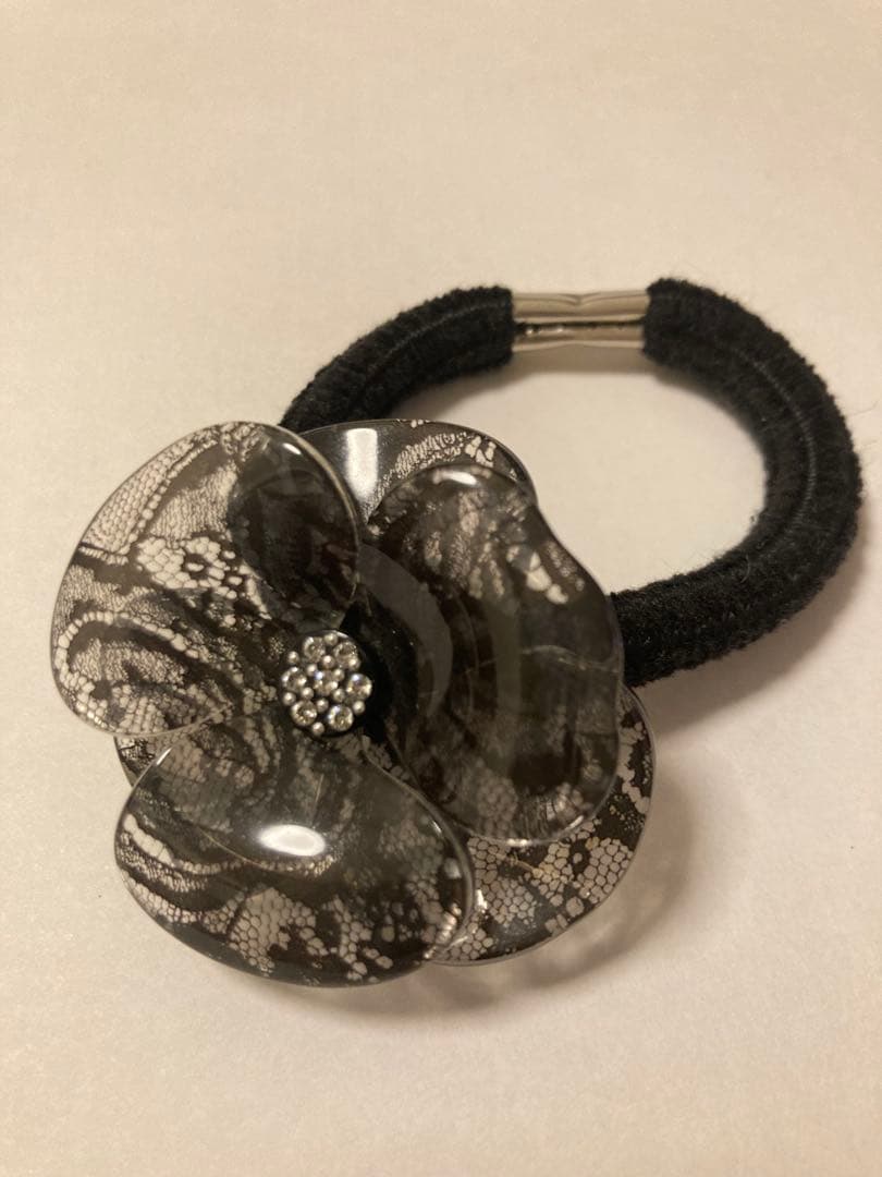 ♡ALEXANDRE DE PARIS ♡ カメリア　レース柄　ヘアゴム