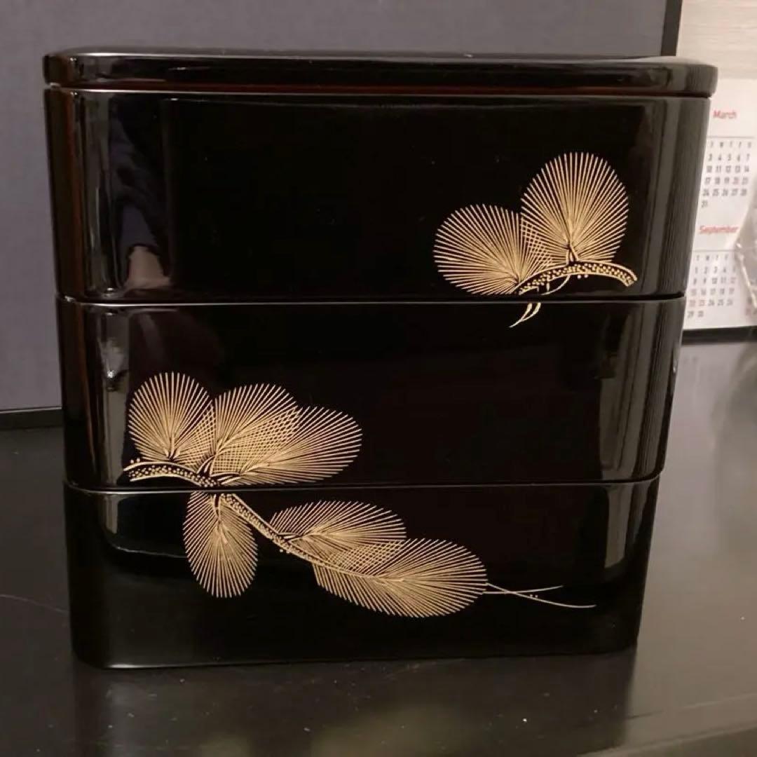輪島塗 三段重 古美術 木箱付 お正月/祝膳 18×18×17cm - メルカリ