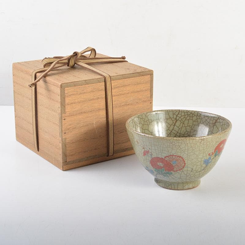 中国　哥窯　青磁　金絲鉄線　花文茶碗　金継ぎ直し　時代箱　C　6602 中国 哥窯 青磁 金絲鉄線 花文茶碗 金継ぎ直し 時代箱 C 6602 - メルカリ