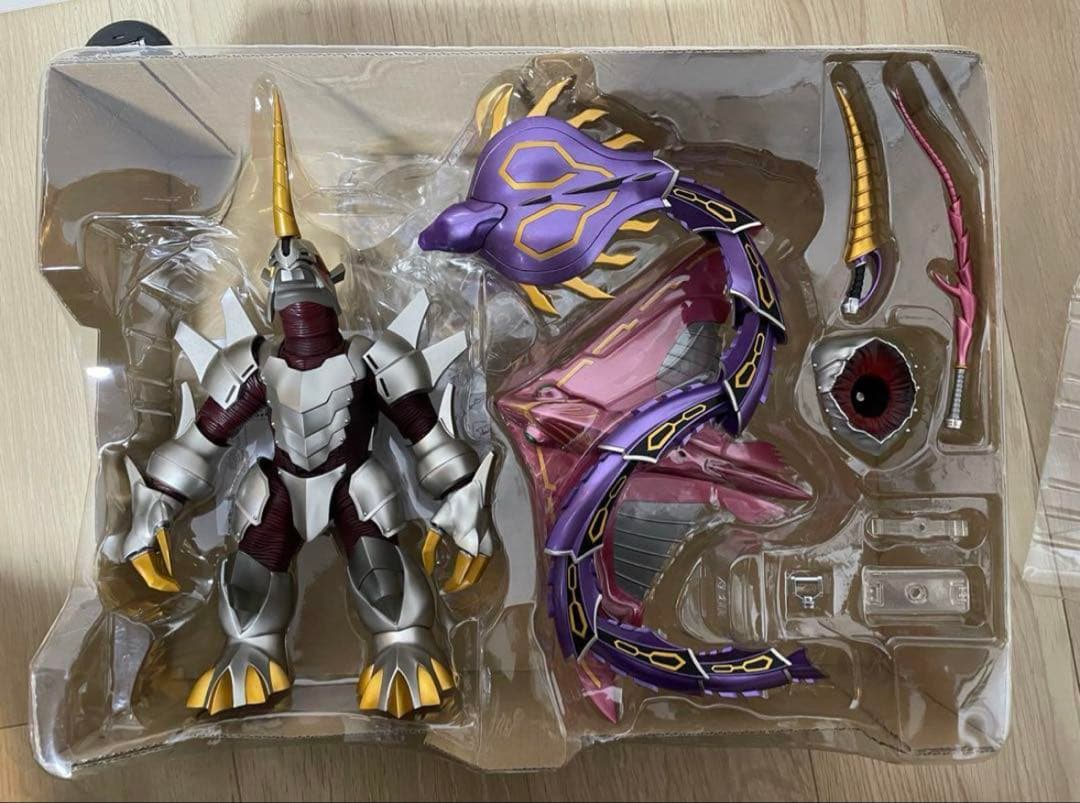 S.H.Figuarts ジェノサイダー 仮面ライダー龍騎