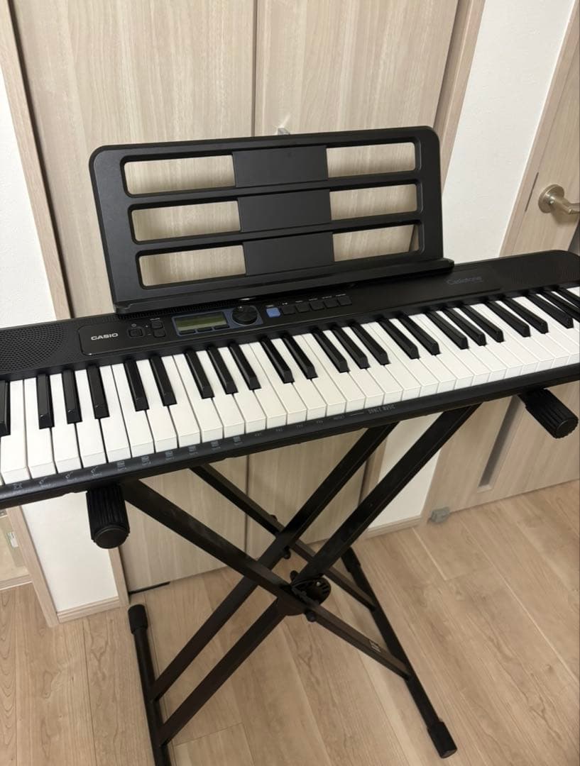 61鍵 電子ピアノ スタンド・ペダル・ヘッドフォン付き