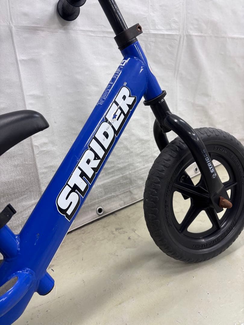STRIDER バランスバイク 青 12インチ 幼児用バイク - メルカリ
