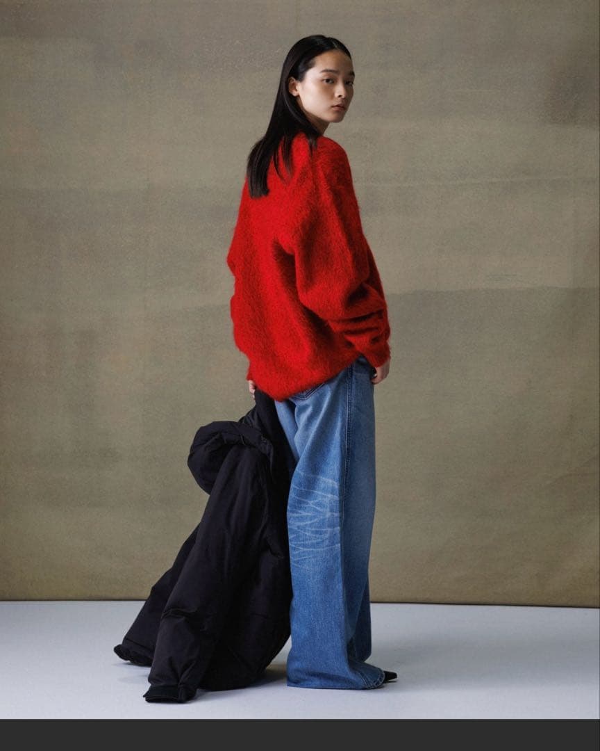 モヘアVネックニット mohair アダムエロペ 赤ニット - メルカリ