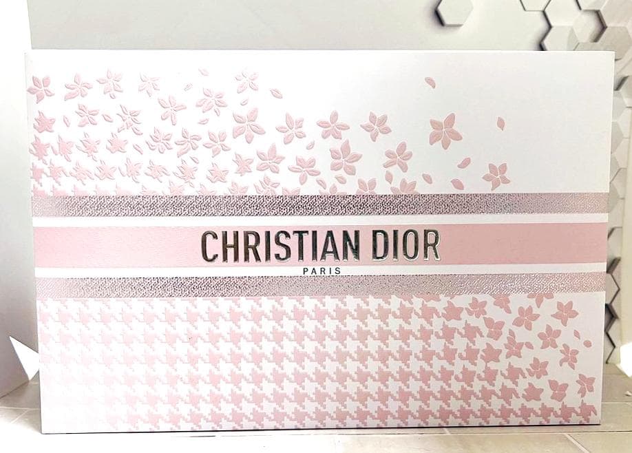 値下げ！【新品】DiorギフトBOX入りグロウ＆リップマキシマイザー＆サンプル多
