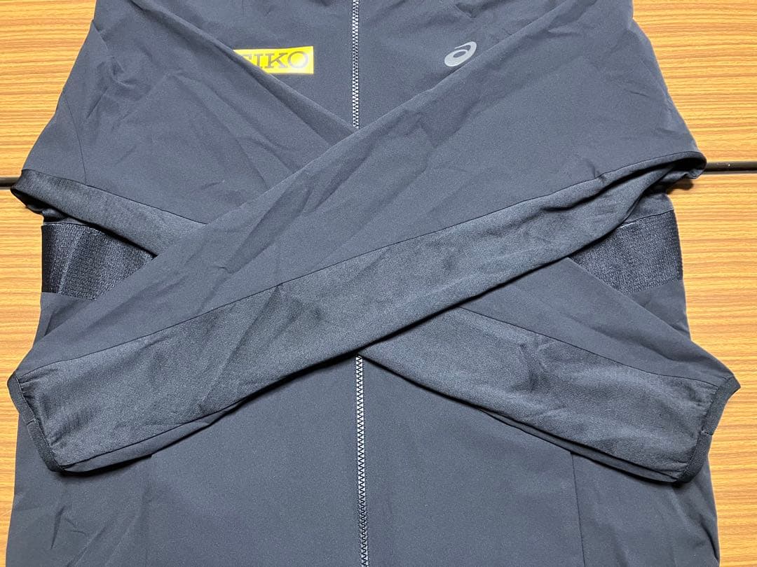 美品 アシックス ACTIBREEZEウーブンジャケット L 黒 SEIKOレア - メルカリ