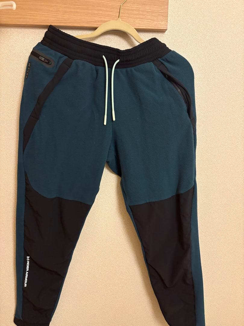 かおりん様専用 アンダーアーマー UAラッシュフリース セットアップ