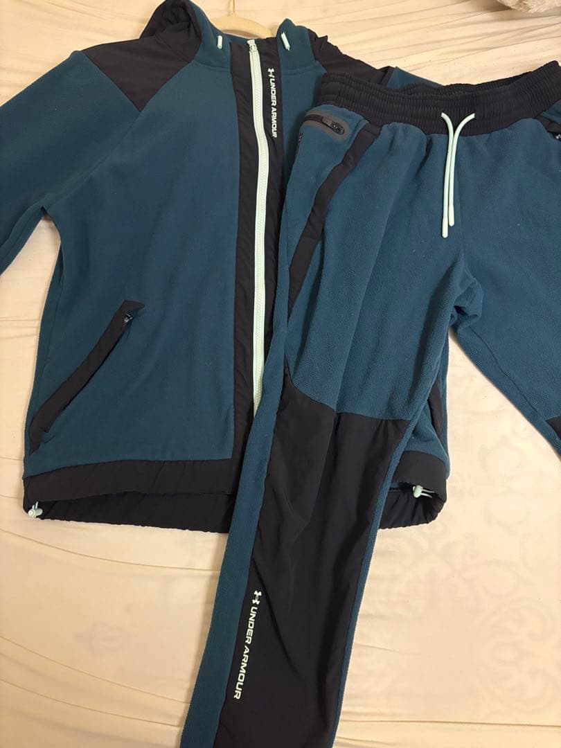 かおりん様専用 アンダーアーマー UAラッシュフリース セットアップ