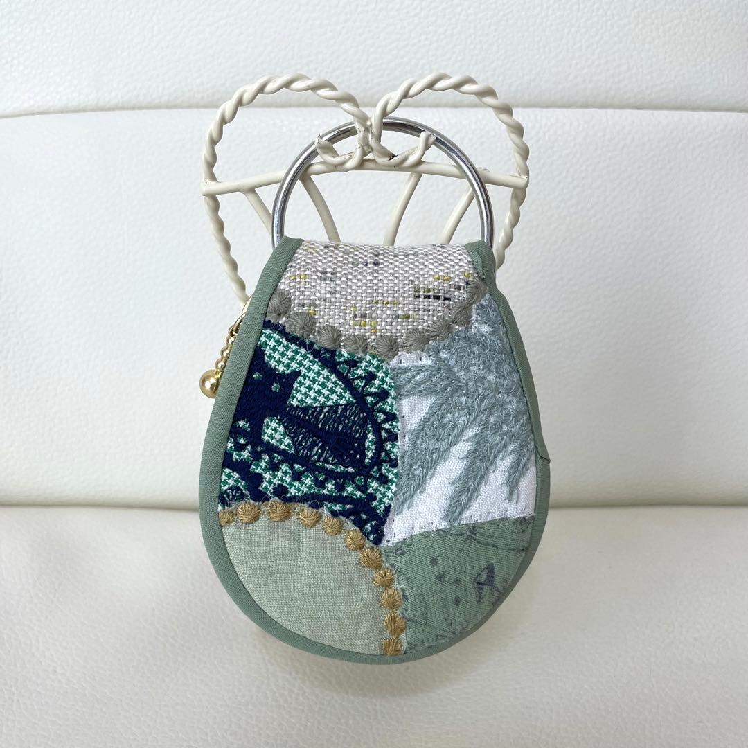 グリーン 小さなポーチ ミナペルホネンハンドメイド 両面パッチワーク