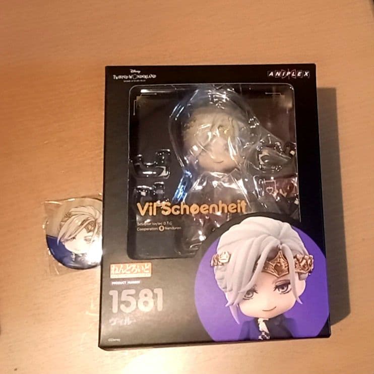 ツイステ ねんどろいど ヴィル・シェーンハイト 缶バッジ付き