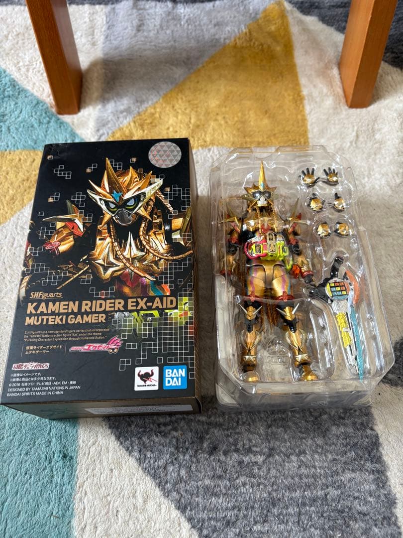 箱ダメージ　仮面ライダーエグゼイドムテキゲーマー　フィギュアーツ