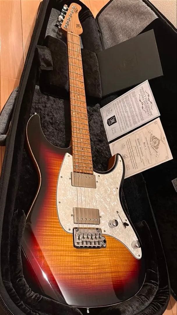 【極美品】Mayones Aquila 6 3Tone Sunburst 入手難