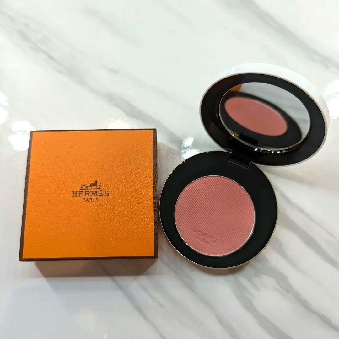 未使用チークカラー ローズ エルメス プードル ソワイユーズ 32 HERMES