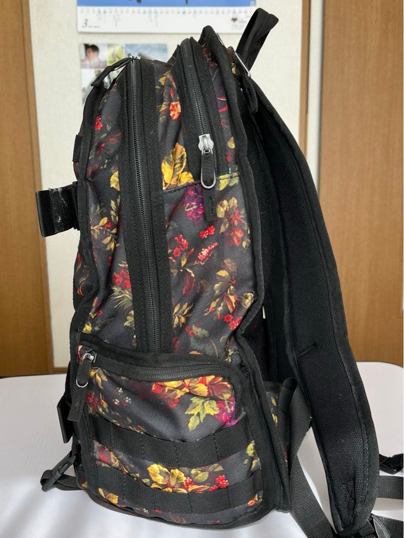 NIKE SB Premium graphic backpack 花柄 リュック - メルカリ