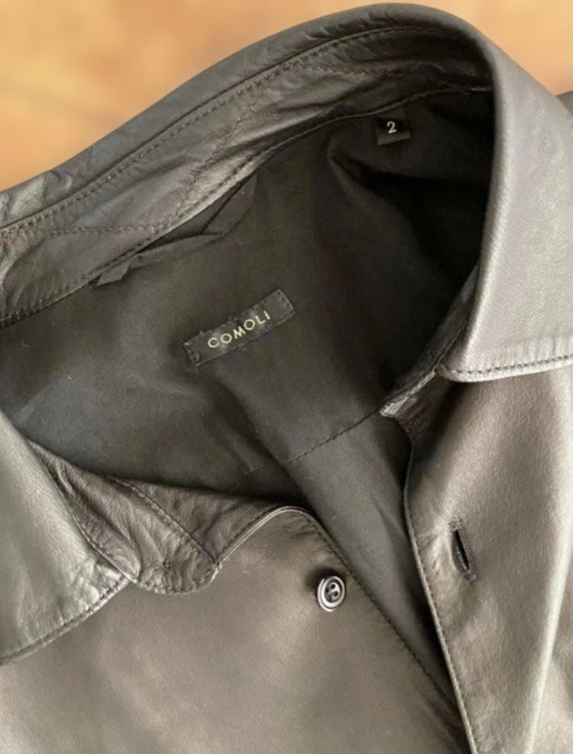 美品】COMOLI レザーシャツ サイズ2 鹿革 - メルカリ