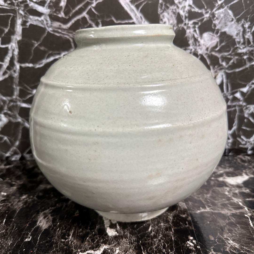 李朝、白磁、壺。 李朝白磁大壺 – Joseon Dynasty Jar | 陶磁オンライン美術館ーTOUJI