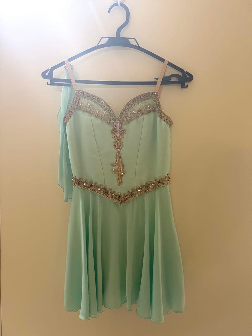 バレエ衣装　タリスマン　トレスピコ　155