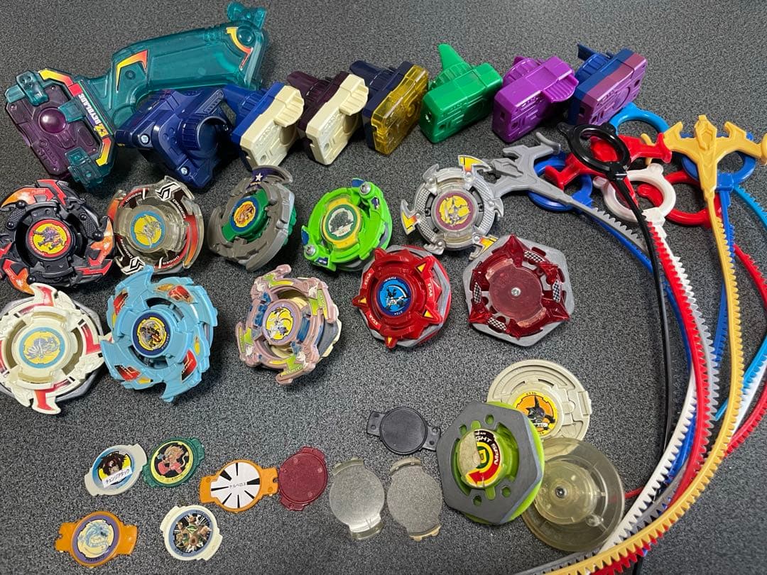 爆転シュートベイブレード　シューター他、まとめ売り