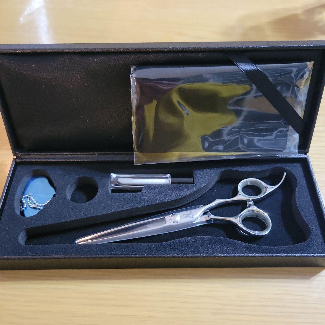 えんちゃん　トラックスシザーズ　カットシザー　HARD60 HARD | 美容ハサミ(シザー)メーカー[トラックスシザーズ] 美容はさみ