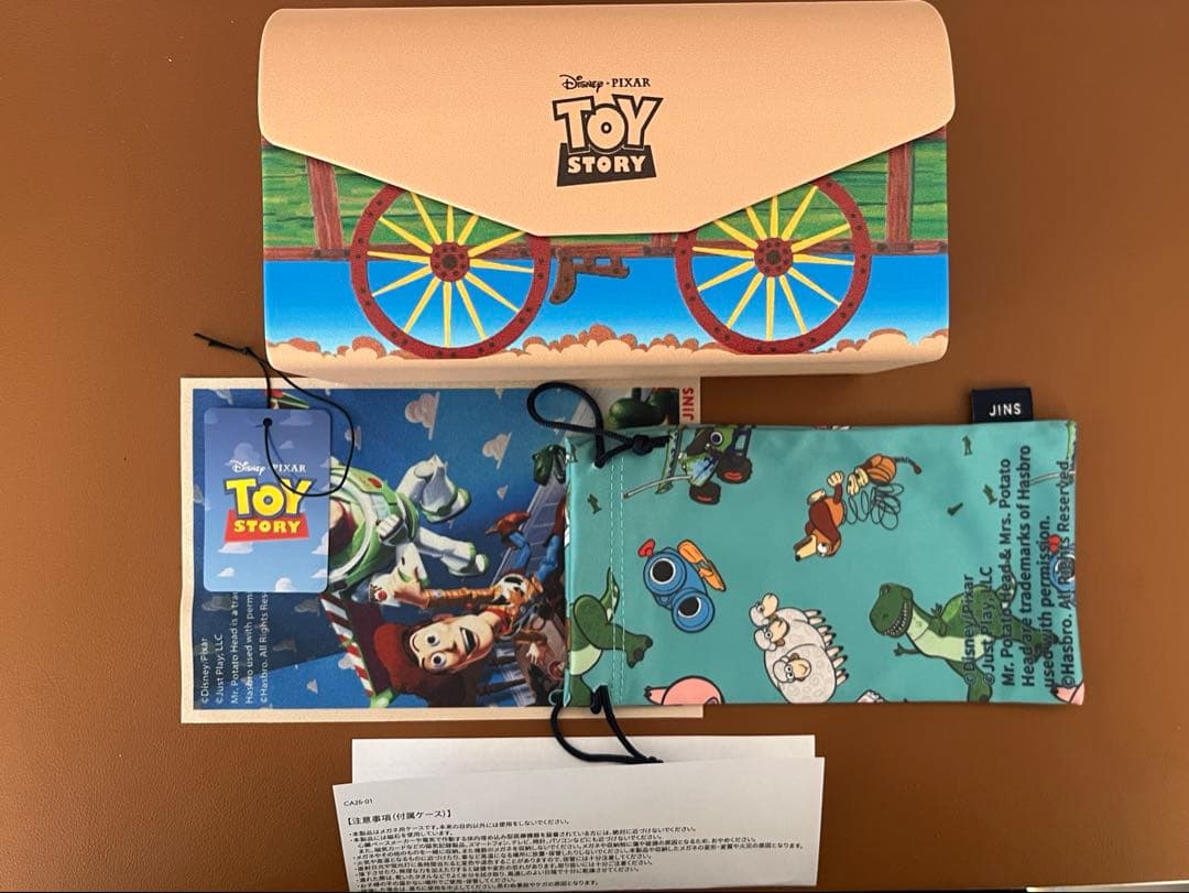 JINS　ジンズ　トイストーリー　メガネケース