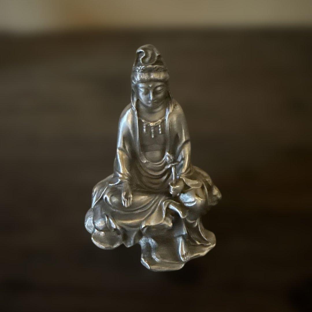 高村光雲作 銀製 岩上観音像 置物 - メルカリ